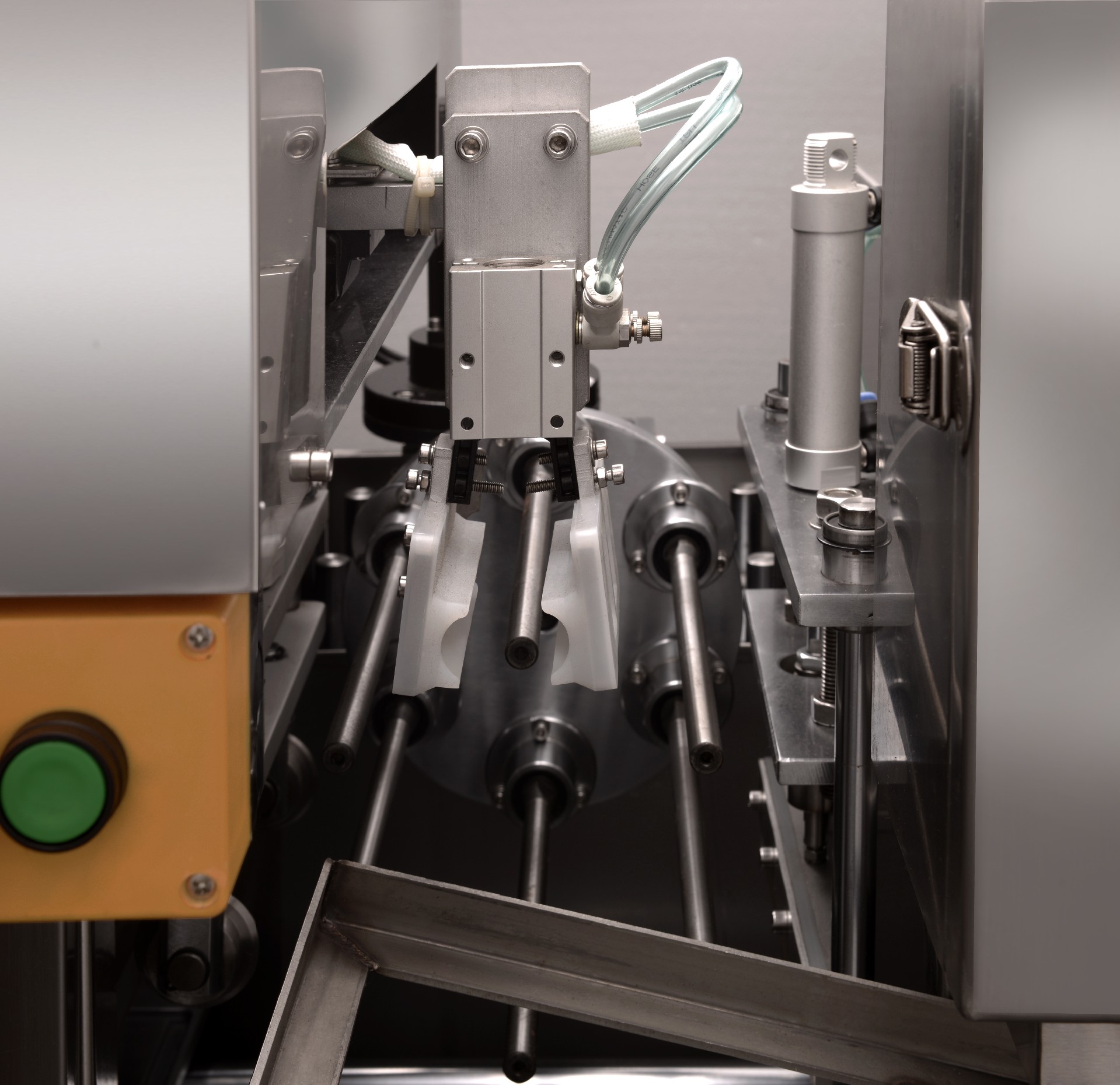 GL-06    Handcrafted Egg Roll Machine