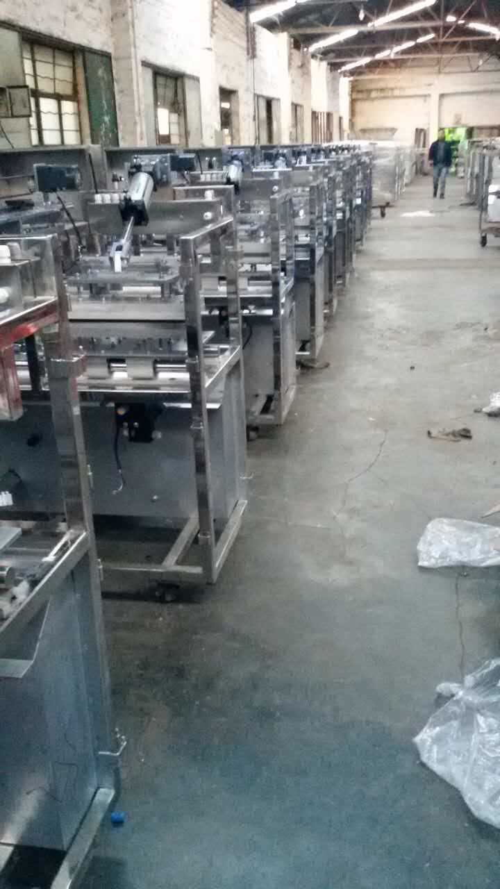 GL-06    Handcrafted Egg Roll Machine