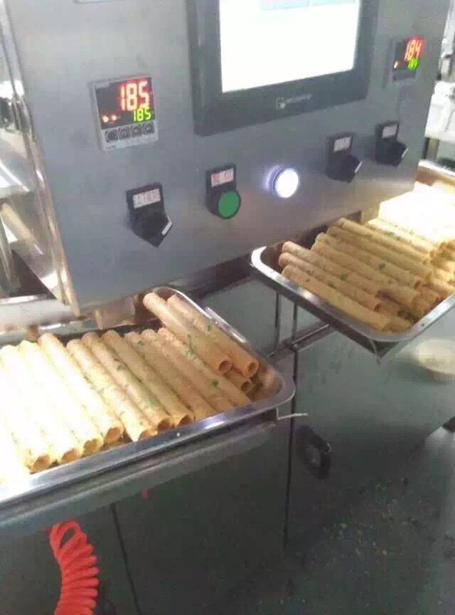 GL-12  Handcrafted Egg Roll Machine