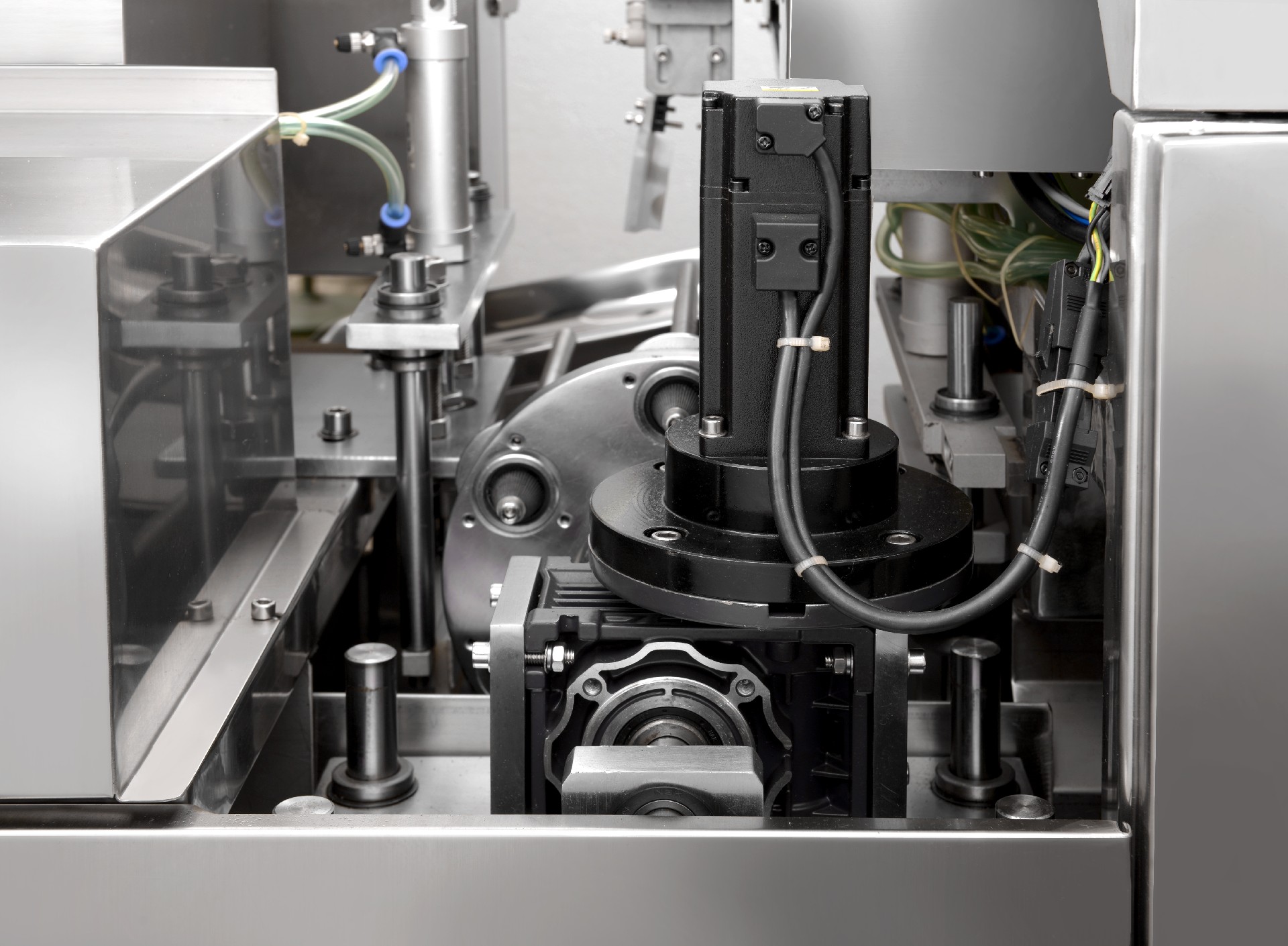 GL-02G   Automatic Guijiabei Omelet Machine