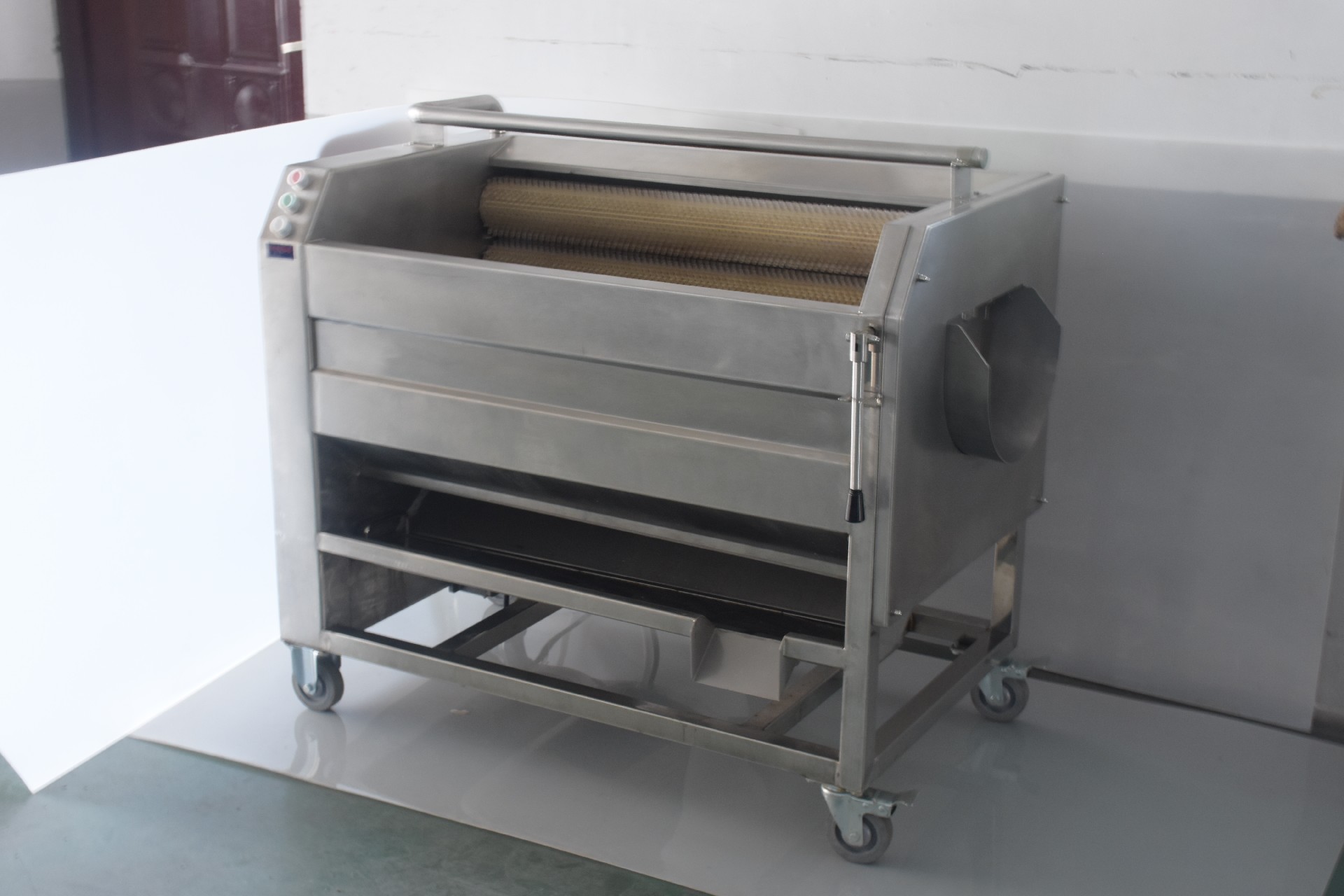 GL-800 Potato peeler