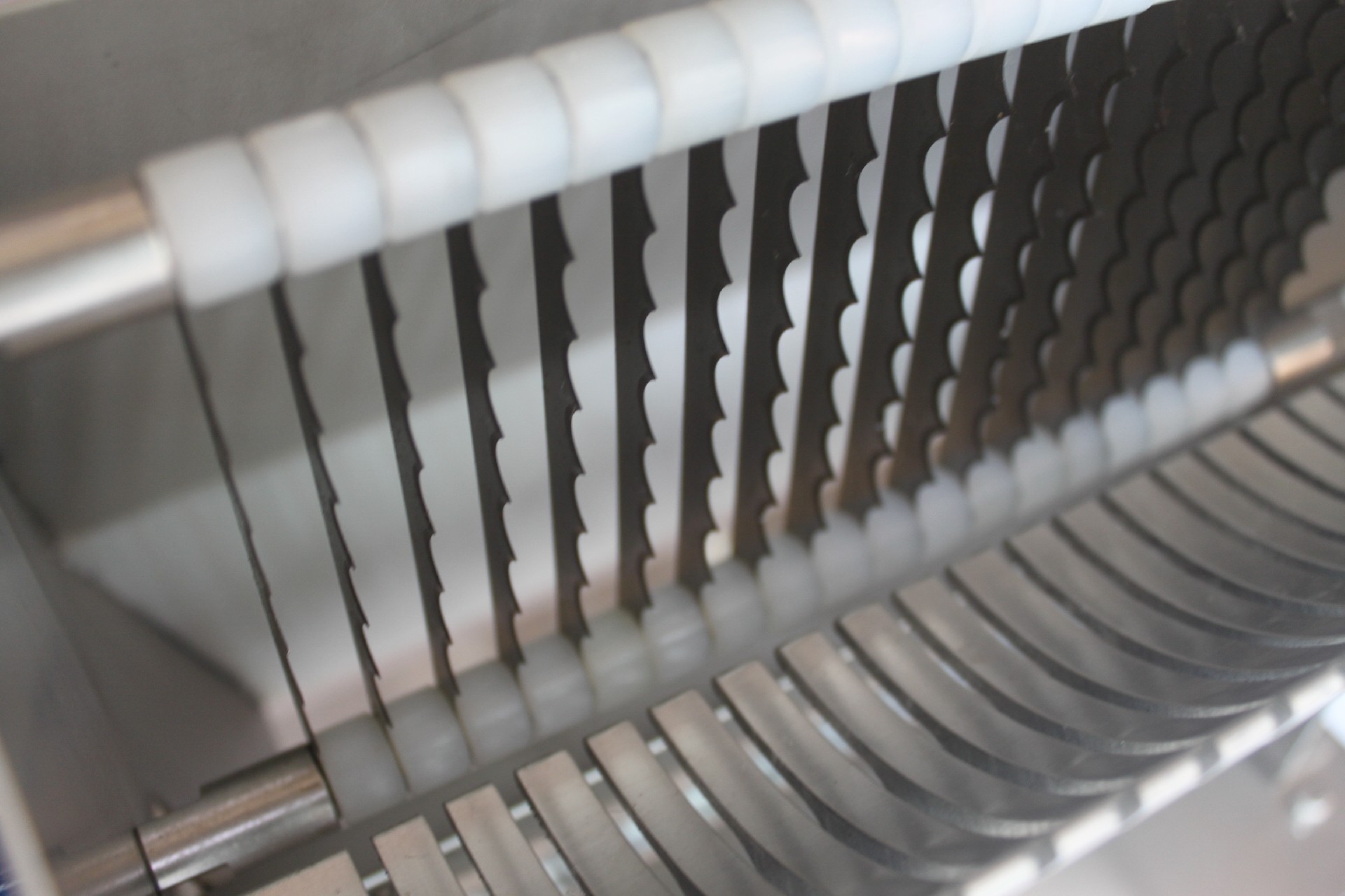 GL-18 Sausage cutter